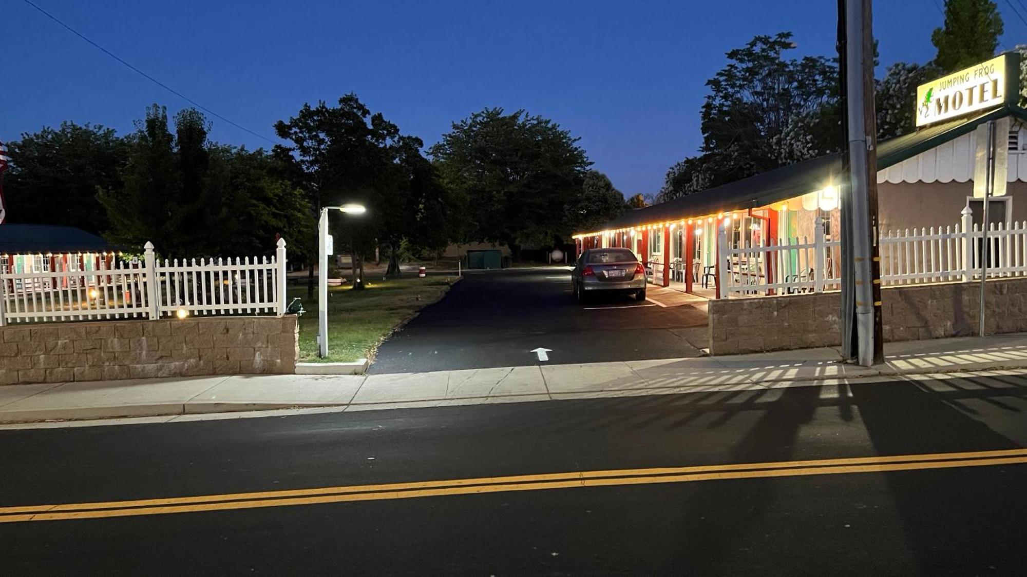 Jumping Frog Motel Angels Camp Exterior foto